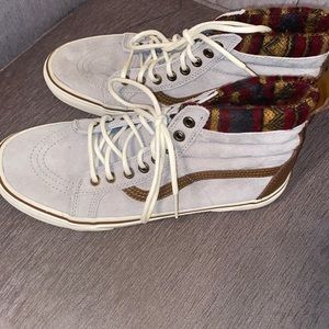 Vans Off the Wall hi-tops
